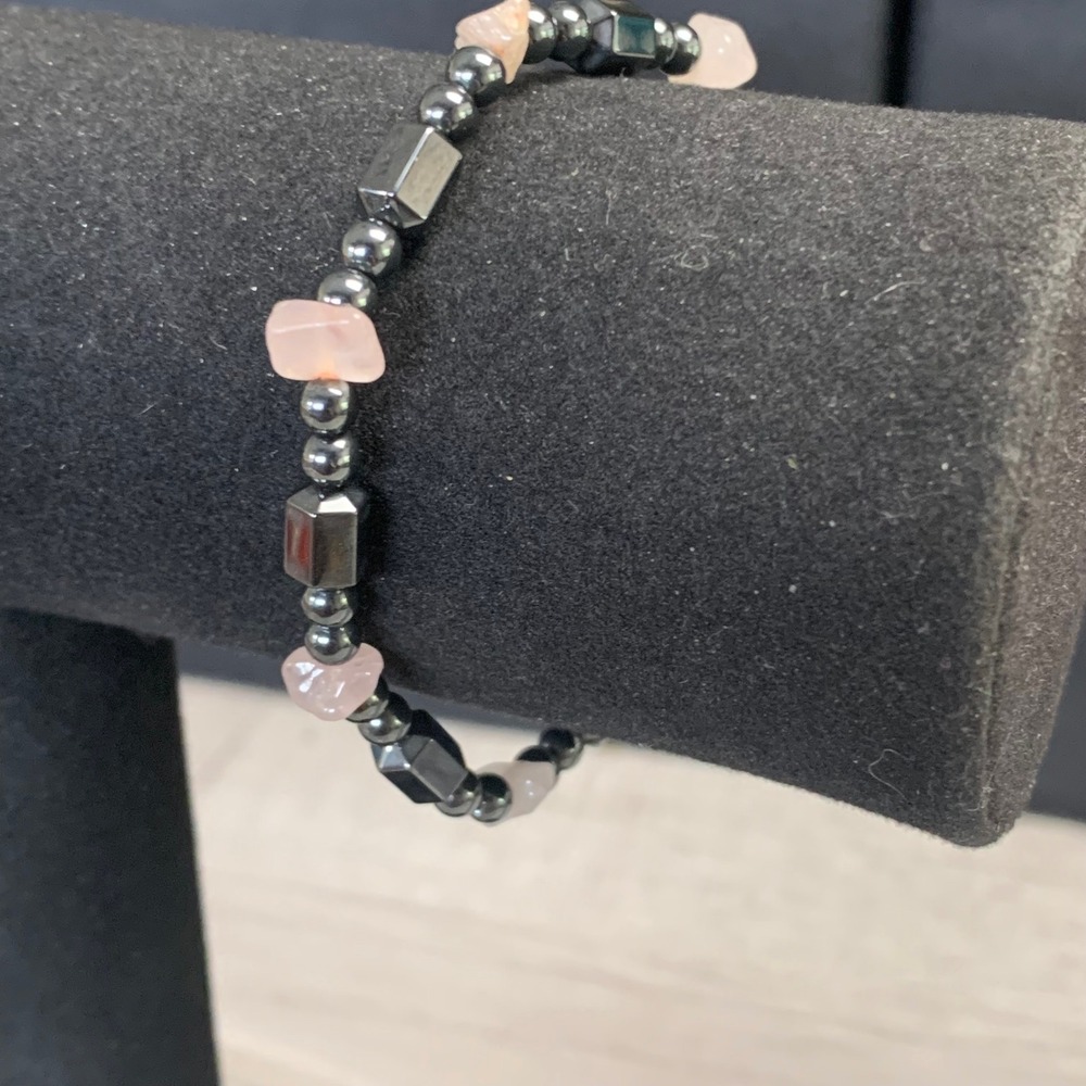 Hematite and Rose Quartz Chip Stretch Bracelet Pink Metallic Boho 6.5 Inch